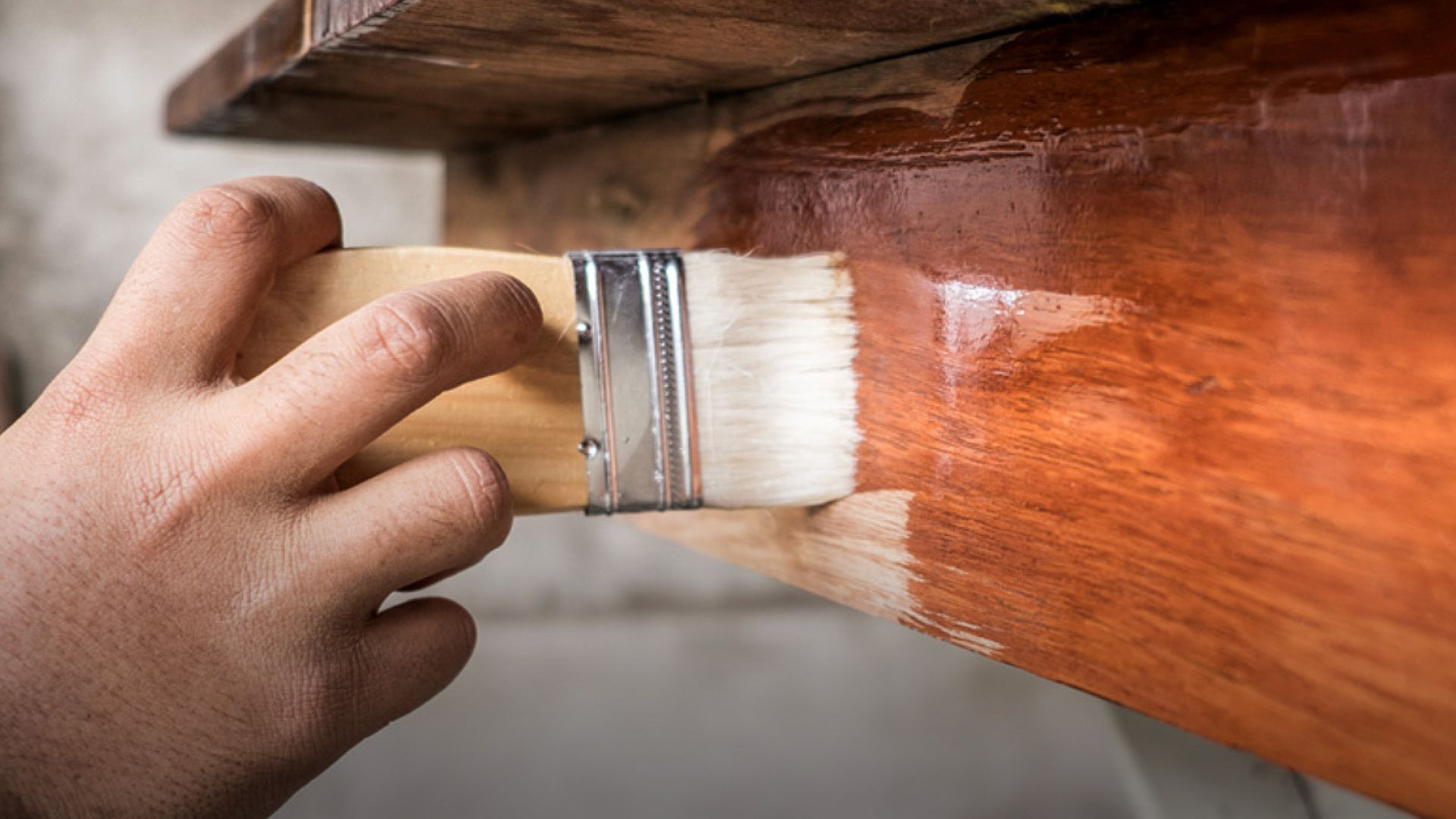 4 Benefits of Polishing Your Wooden Furniture